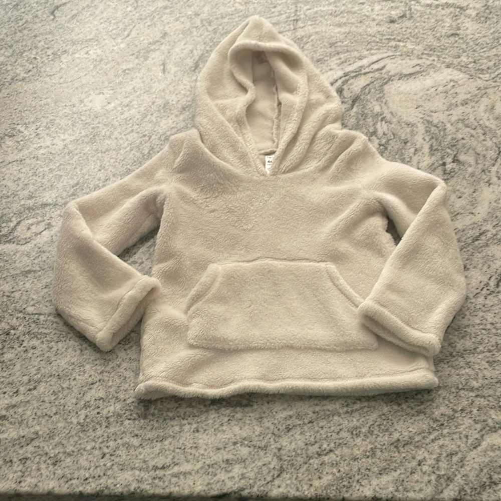 Fuzzy Hoodie l 4T